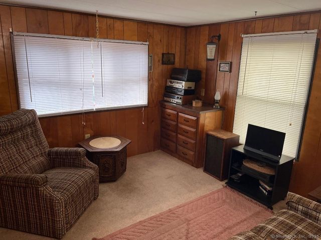 1 Brookside Drive, Southington, CT 06489
