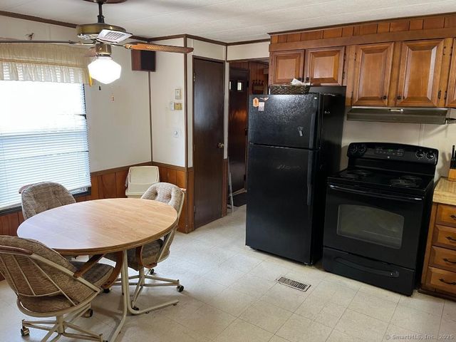 1 Brookside Drive, Southington, CT 06489