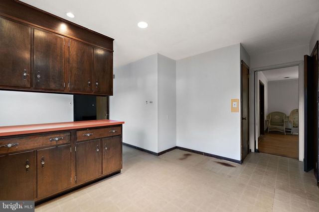 19 HARLECH DR, Wilmington, DE 19807