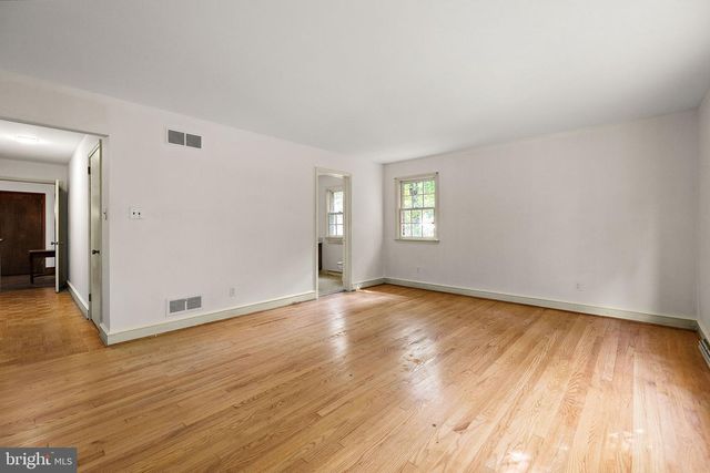 19 HARLECH DR, Wilmington, DE 19807