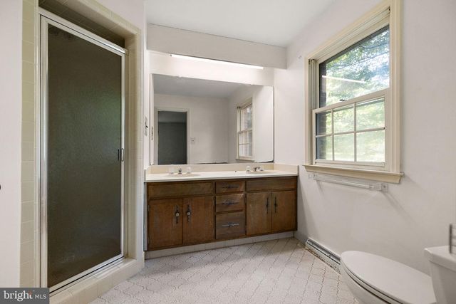 19 HARLECH DR, Wilmington, DE 19807