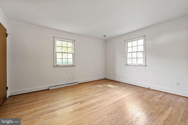 19 HARLECH DR, Wilmington, DE 19807