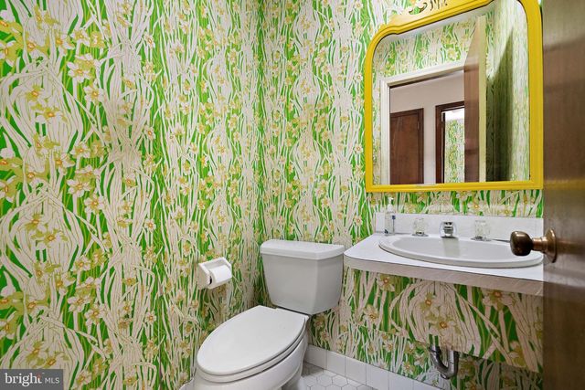 19 HARLECH DR, Wilmington, DE 19807