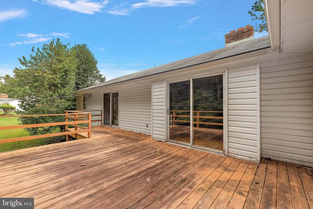 19 HARLECH DR, Wilmington, DE 19807