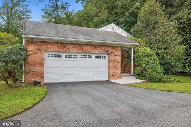 19 HARLECH DR, Wilmington, DE 19807