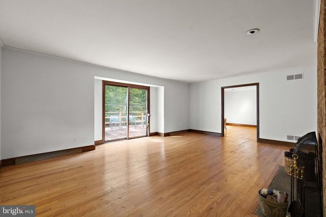 19 HARLECH DR, Wilmington, DE 19807