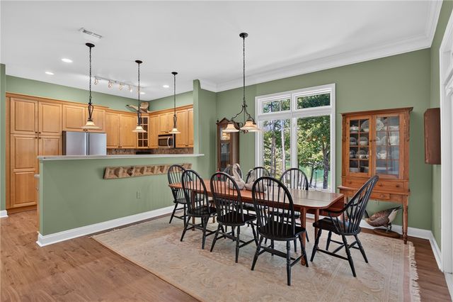 331 Blue Water Way, West Union, SC 29696