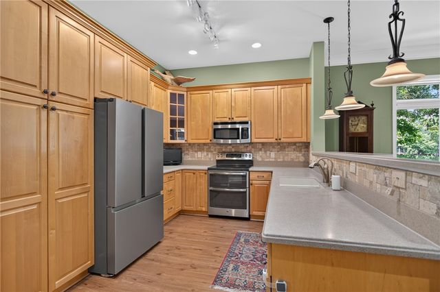 331 Blue Water Way, West Union, SC 29696
