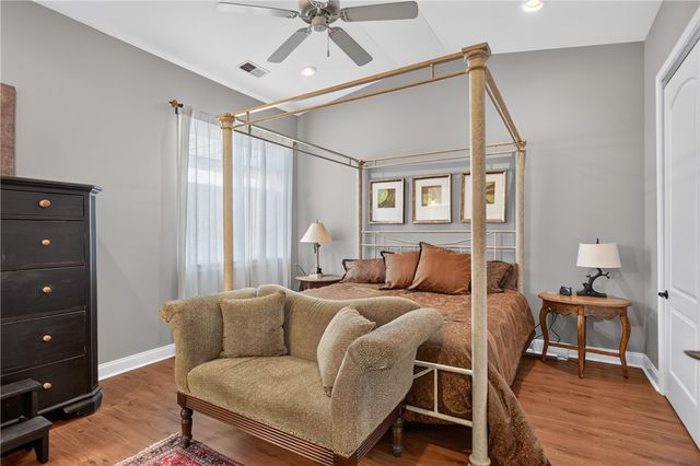331 Blue Water Way, West Union, SC 29696