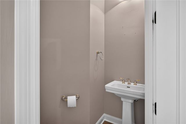 331 Blue Water Way, West Union, SC 29696