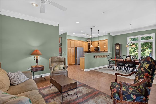331 Blue Water Way, West Union, SC 29696