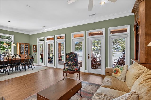 331 Blue Water Way, West Union, SC 29696