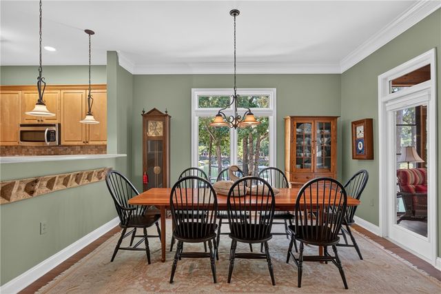 331 Blue Water Way, West Union, SC 29696