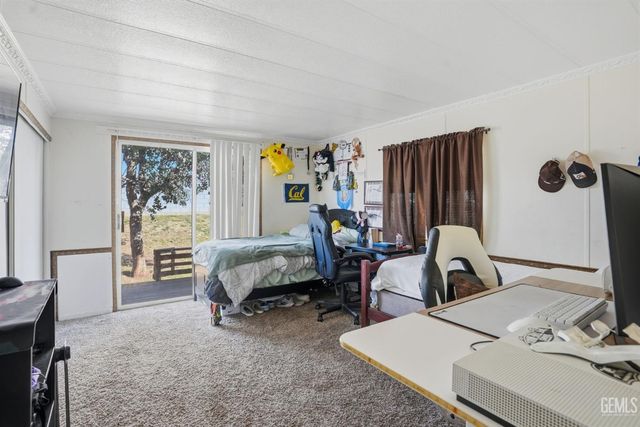 8536 Kern Canyon Road 16, Bakersfield, CA 93306