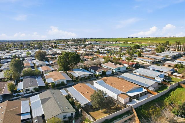 8536 Kern Canyon Road 16, Bakersfield, CA 93306