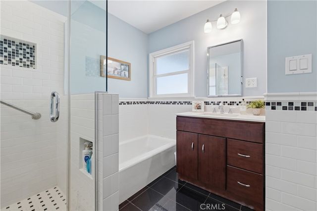 6713 E El Salvador, Long Beach, CA 90815