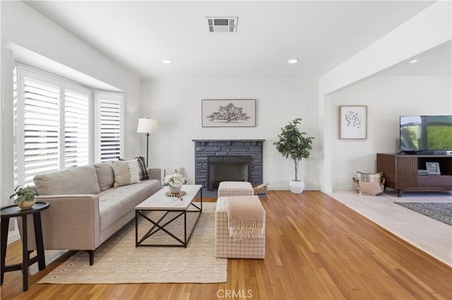 6713 E El Salvador, Long Beach, CA 90815