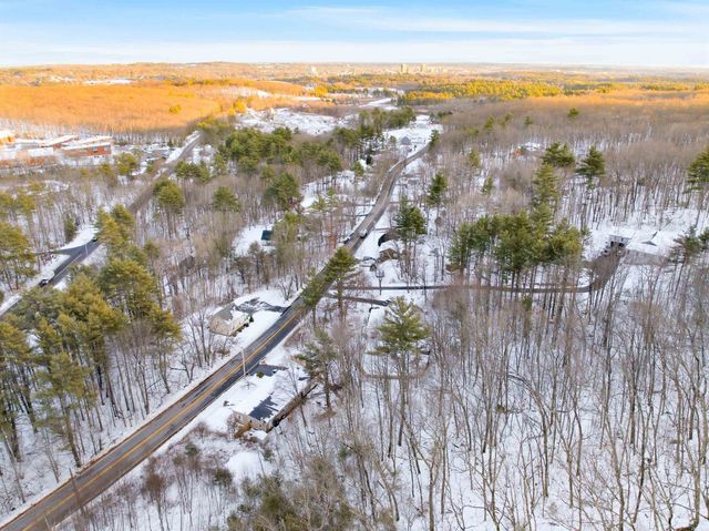 77 Straw Road, Manchester, NH 03102