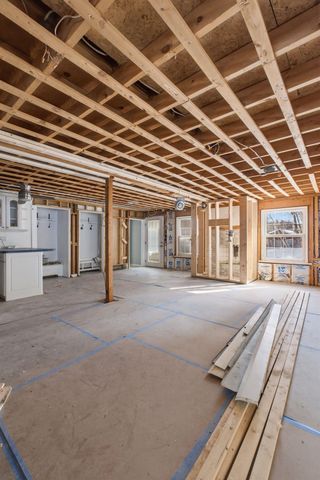 77 Straw Road, Manchester, NH 03102