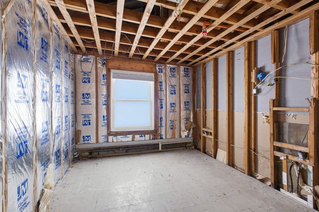 77 Straw Road, Manchester, NH 03102