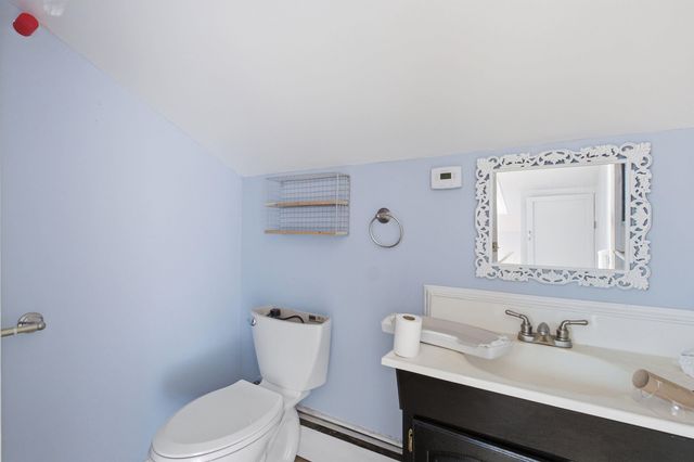 77 Straw Road, Manchester, NH 03102