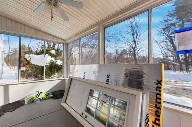 77 Straw Road, Manchester, NH 03102