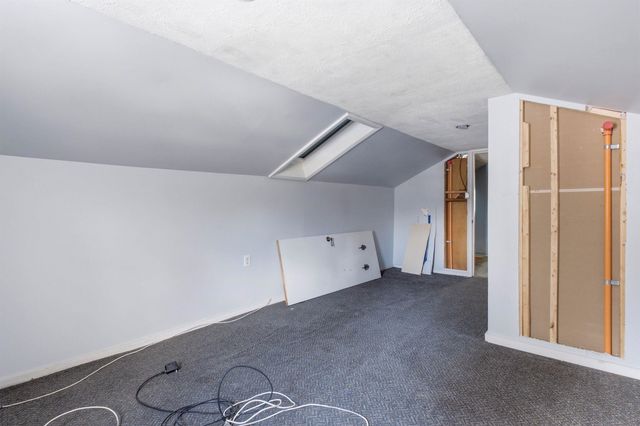 77 Straw Road, Manchester, NH 03102