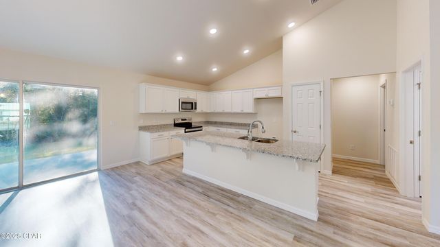 2263 Shenandoah Boulevard, Chipley, FL 32428