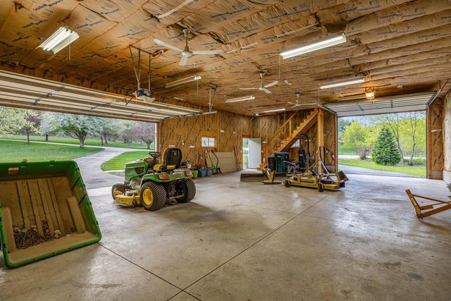 W6641 Briar RUN, Plymouth, WI 53073