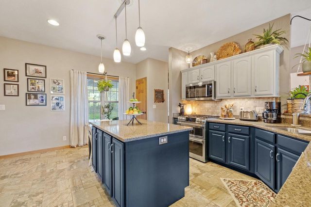 W6641 Briar RUN, Plymouth, WI 53073