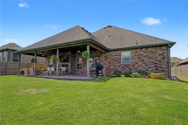4202 SW Acres Avenue, Bentonville, AR 72713