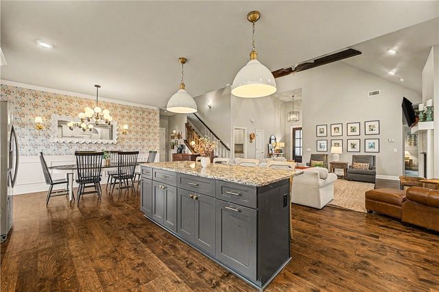 4202 SW Acres Avenue, Bentonville, AR 72713