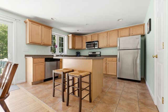 4 Sandpiper Way A, Salisbury, MA 01952