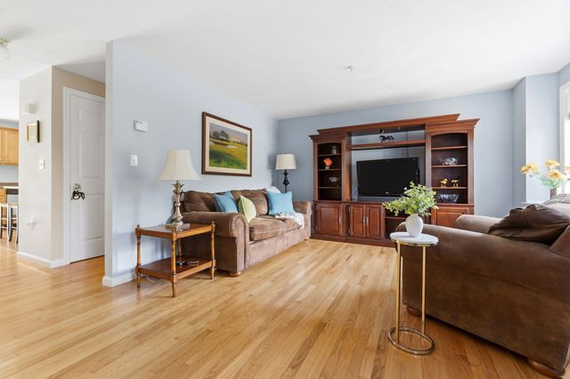 4 Sandpiper Way A, Salisbury, MA 01952