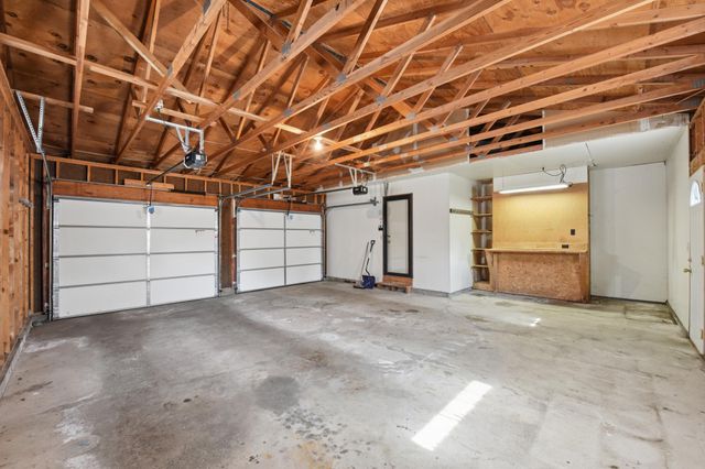 1270 Burke Avenue W, Roseville, MN 55113