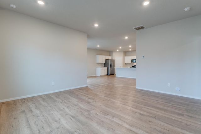 8207 S Avery Rd, Cheney, WA 99004