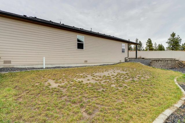 8207 S Avery Rd, Cheney, WA 99004