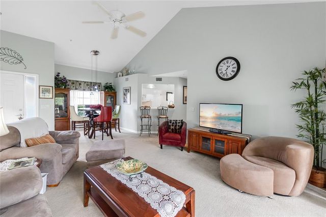 7637 SWEETBAY CIRCLE, Bradenton, FL 34203