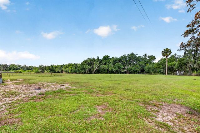 5702 TINDALE ROAD, Plant City, FL 33565