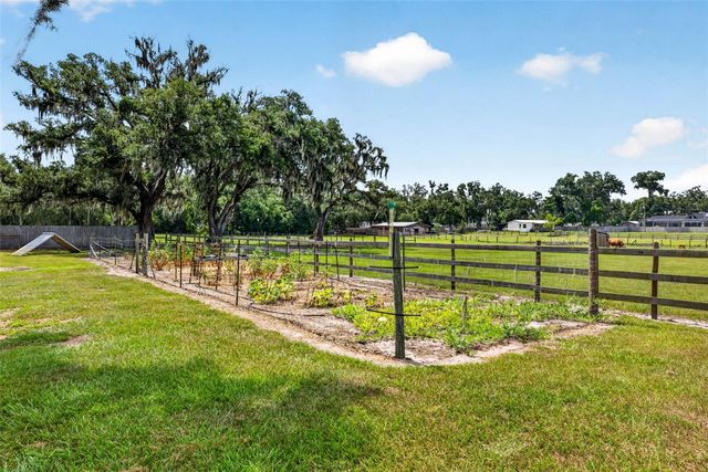 5702 TINDALE ROAD, Plant City, FL 33565