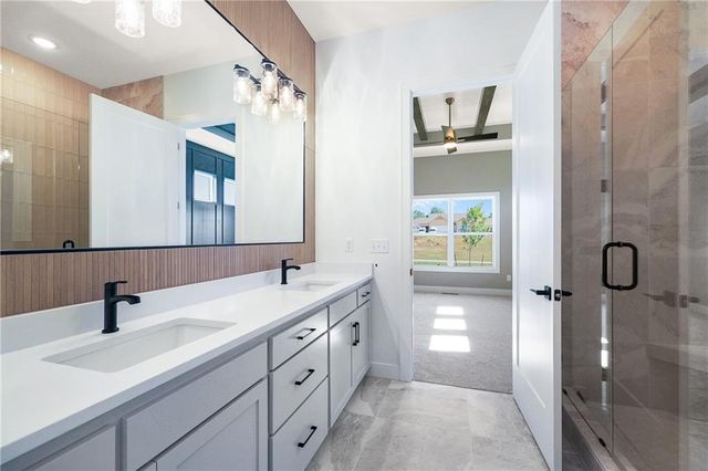 7920 SE Hoot Owl Street, Blue Springs, MO 64014