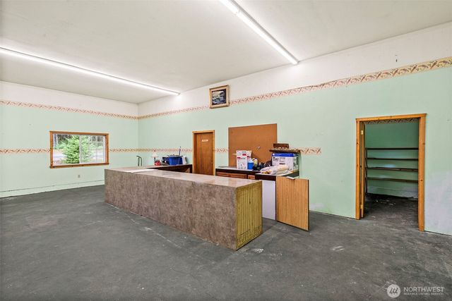 14846 N HWY 101, Shelton, WA 98584