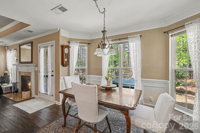 216 Henson Lane, Mcconnells, SC 29726