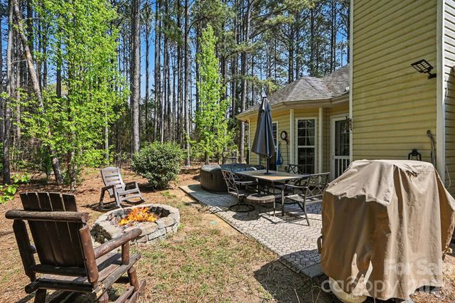 216 Henson Lane, Mcconnells, SC 29726