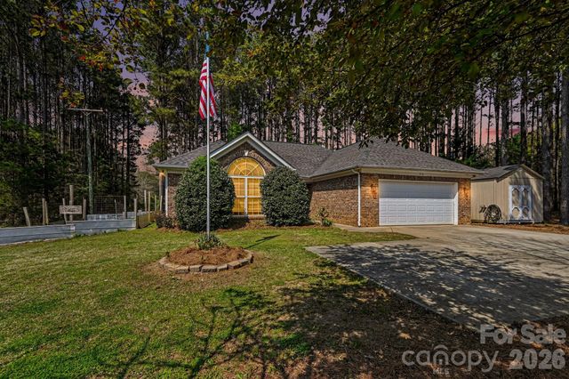 216 Henson Lane, Mcconnells, SC 29726