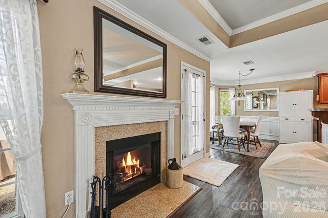 216 Henson Lane, Mcconnells, SC 29726