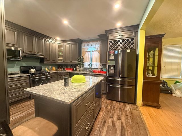 92 Spencer St, Boston, MA 02124