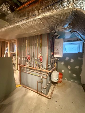 92 Spencer St, Boston, MA 02124