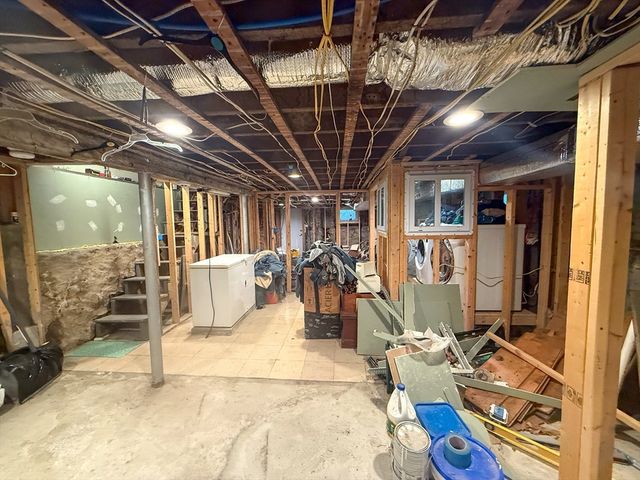 92 Spencer St, Boston, MA 02124