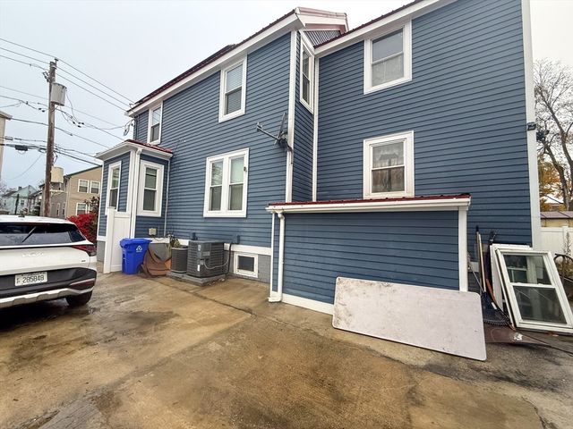 92 Spencer St, Boston, MA 02124